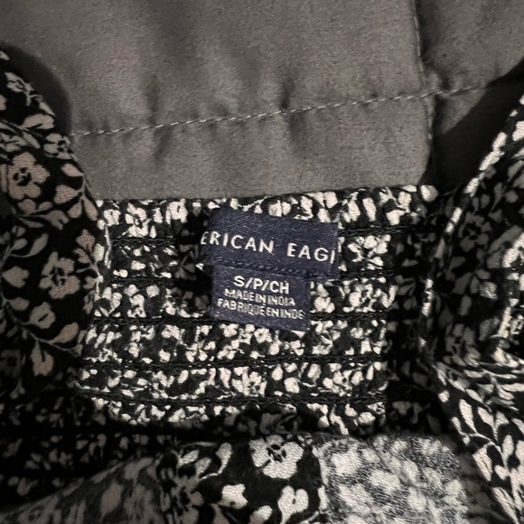 American Eagle Flowy Romper - Picture 3 of 4